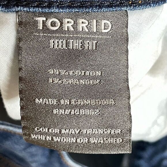 Torrid Boyfriend Straight Medium Wash Jeans Size 18T - Picture 5 of 8